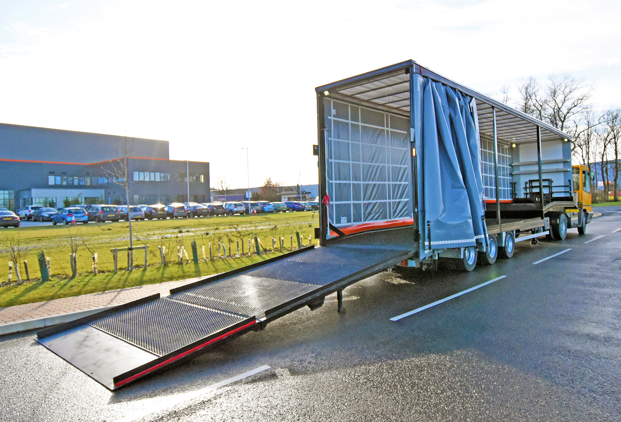 Tiger Rentals fork lift truck carrier FLT curtain trailer - open