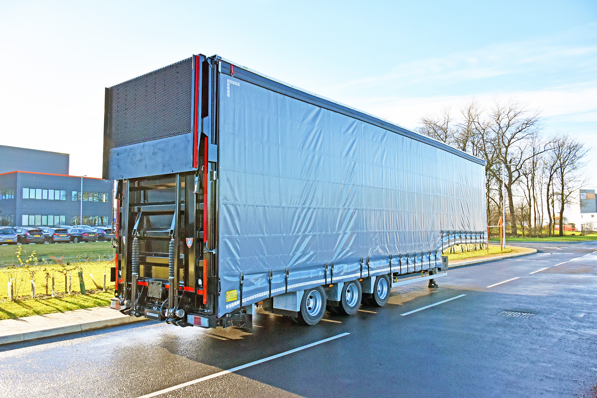 Tiger Rentals fork lift truck carrier FLT curtain trailer