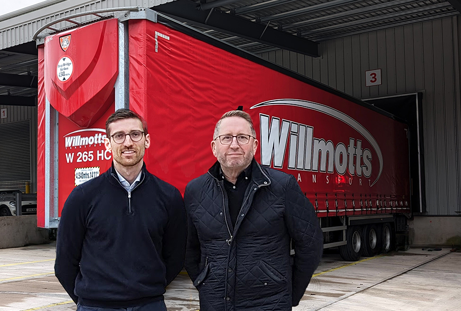 Curtainsider trailer customer testimonial Willmotts Transport Dan Gray Andy Stott