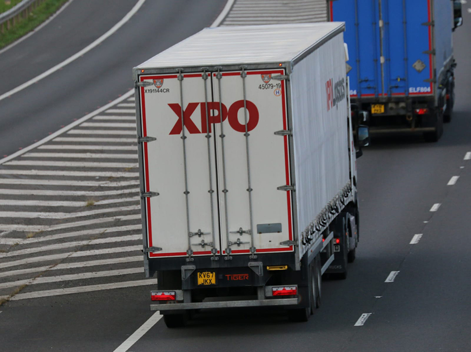 XPO-Logistics-curtainside-by-Tiger-Trailers-Tim-Pickford-truck-photography