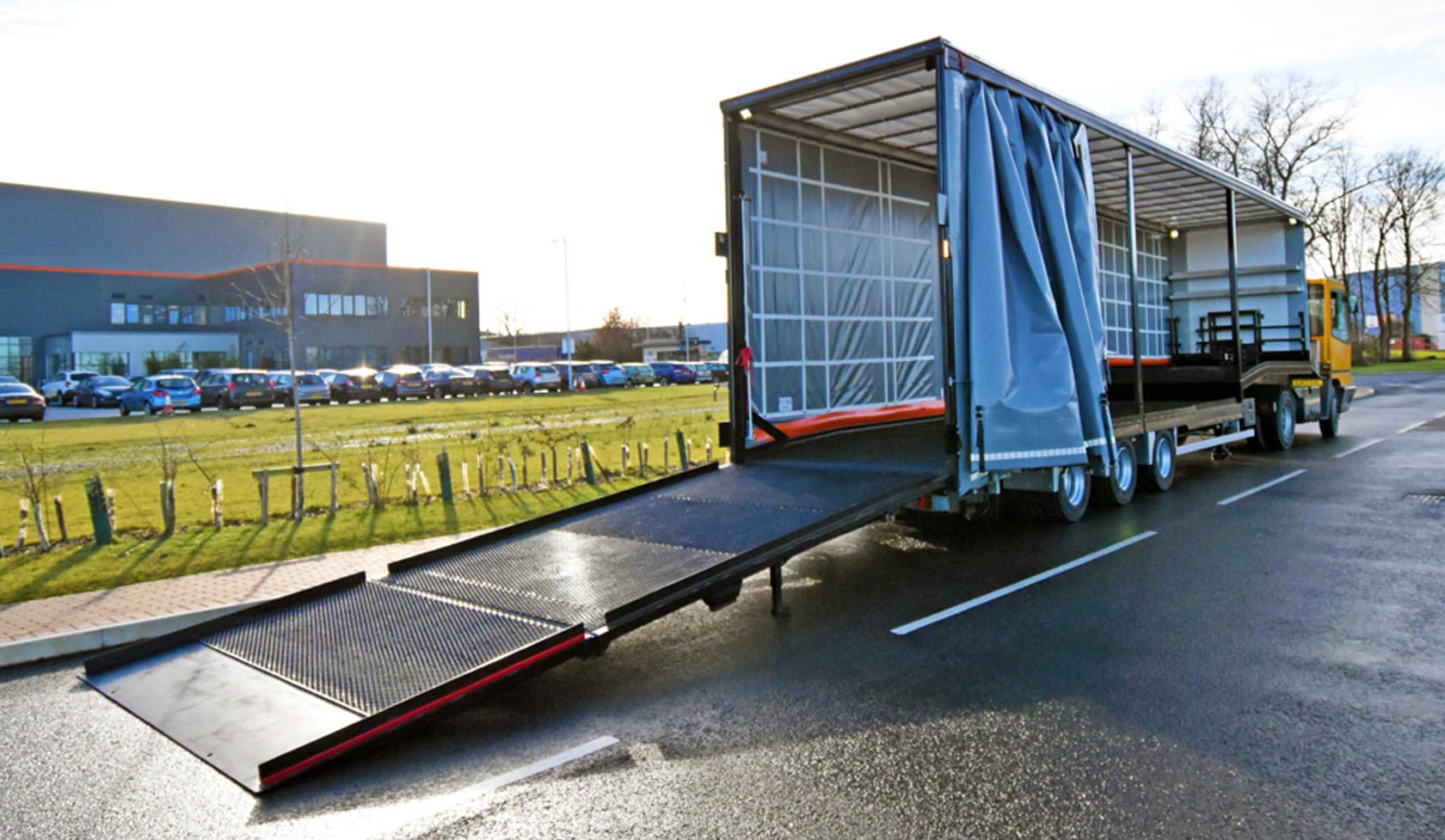 Fork lift truck FLT carrier transporter beaver tail HGV articulated trailer rental hire