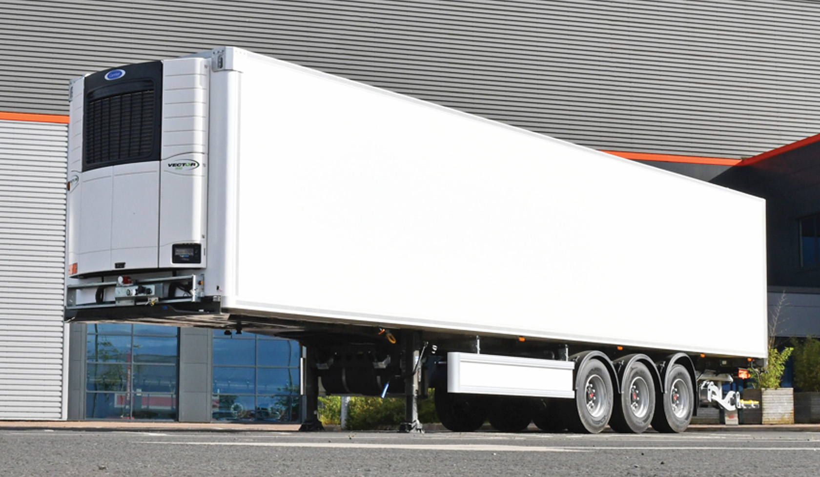 Refrigerated fridge temperature controlled HGV articulated trailer rental hire
